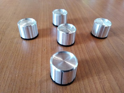 Wzmacniacz Unitra PA-1801 pokrętła.