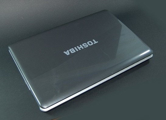 TOSHIBA Satellite L500D-17D Grafika 1GB LED o BCM!