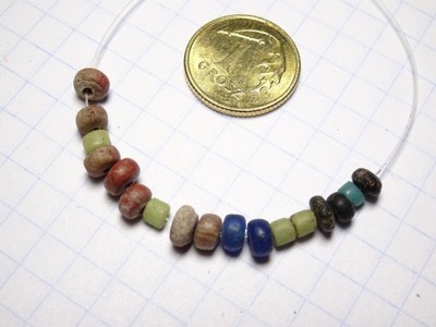 Scytowie naszyjnik VI w. p. n. e. (8k)