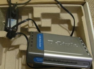 D-Link DI-514, zasilacz, brak instrukcji i anteny