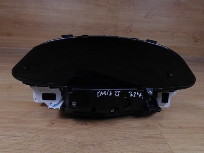 Toyota Yaris II 1.3 licznik 83800-0d491