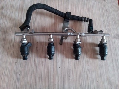 Opel Vectra C 1.8  listwa wtryskowa 0553525500