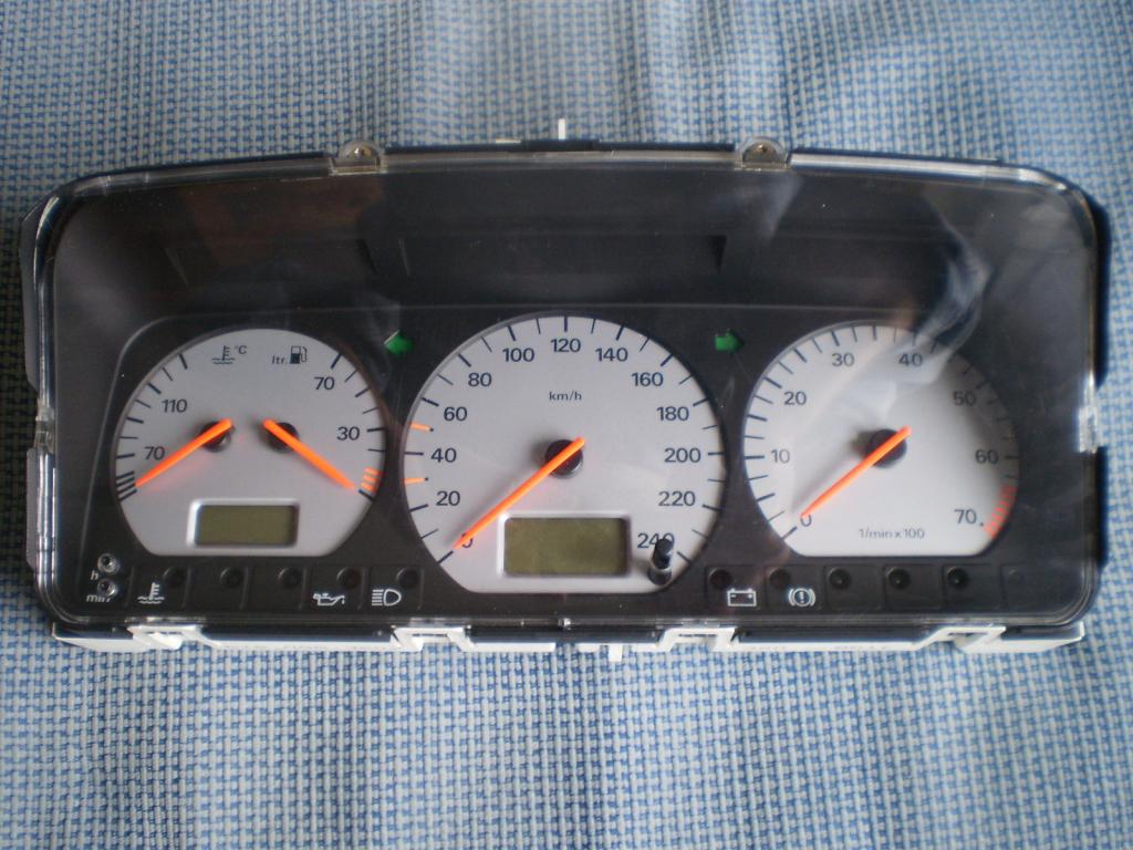 licznik Volkswagen Passat 1996 B4