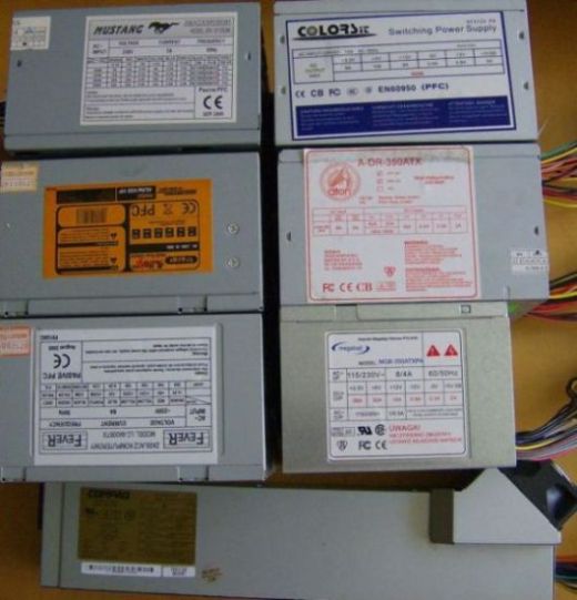 7 zasilaczy uszkodzonych