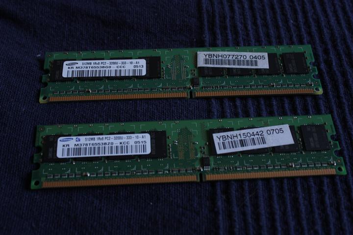 SAMSUNG 512MB 1Rx8 PC2-3200U-333-10-A1